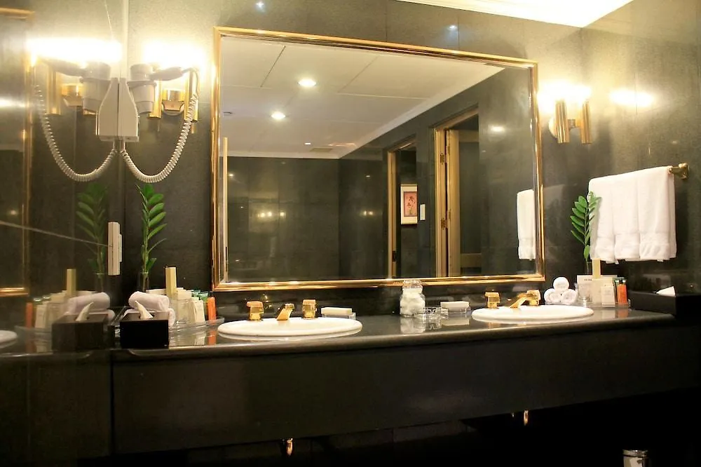 Hilton Colombo Hotel